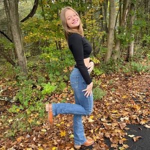 Meet your Posher, Gabriella